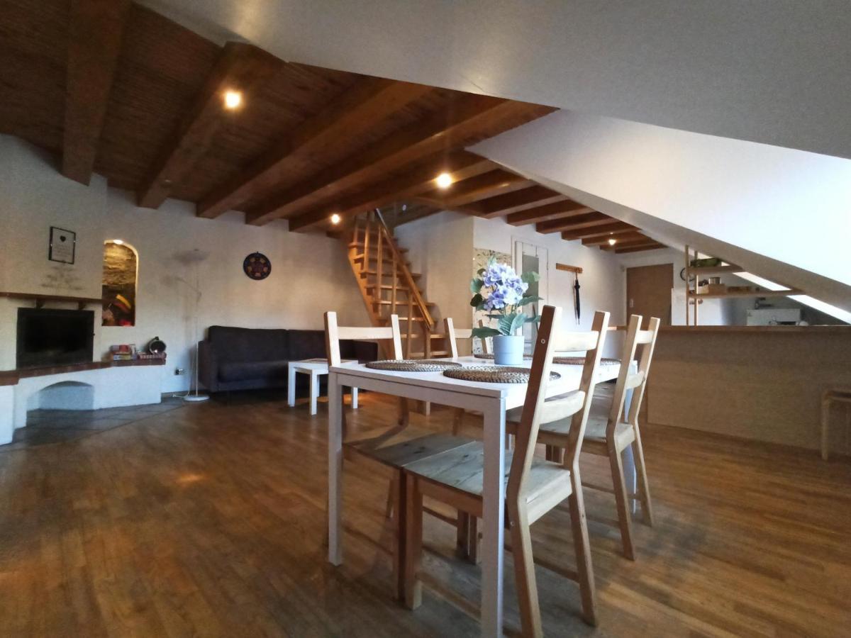 Private Sauna & 4 Bedrooms Old Town Rooftop Apartment Vilnius Bagian luar foto